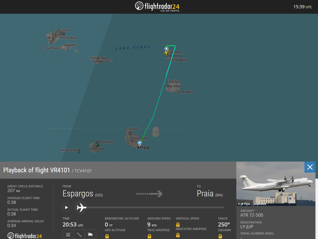 Um voo do ATR 72-500 monitorizado pelo Flightradar24 numa ligação entre a Praia e o Sal