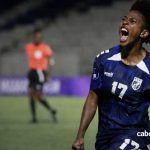 "Segunda derrota consecutiva deixa as Tubarões Azuis dependentes de uma combinação de resultados para sonhar com os quartos de final"