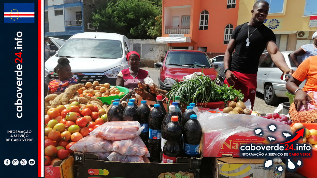Mercado de rua na Cidade da Praia, numa fotografia de arquivo de março de 2022. A imagem ilustra o quotidiano urbano; não mostra a produção do índice.