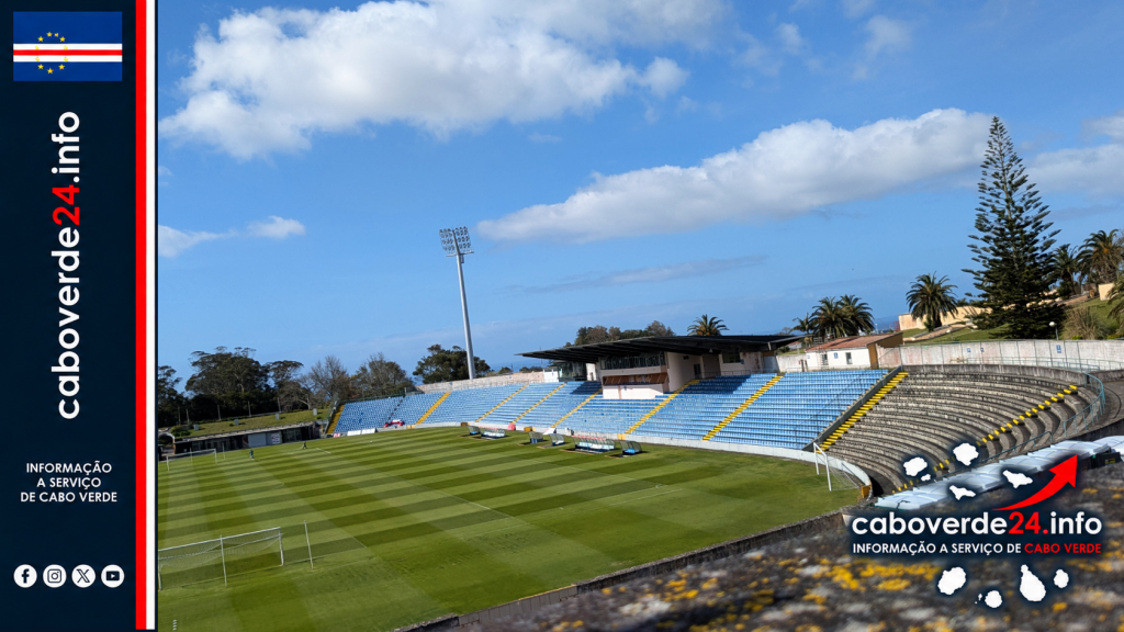 Imagem de arquivo — Estádio de São Miguel, em Ponta Delgada. A fotografia não mostra a renovação do contrato.