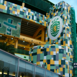 Exterior do Estádio José Alvalade, em Lisboa, com o emblema do Sporting. Fotografia de arquivo de 2008; não mostra Thiago Semedo nem a academia de Alcochete.