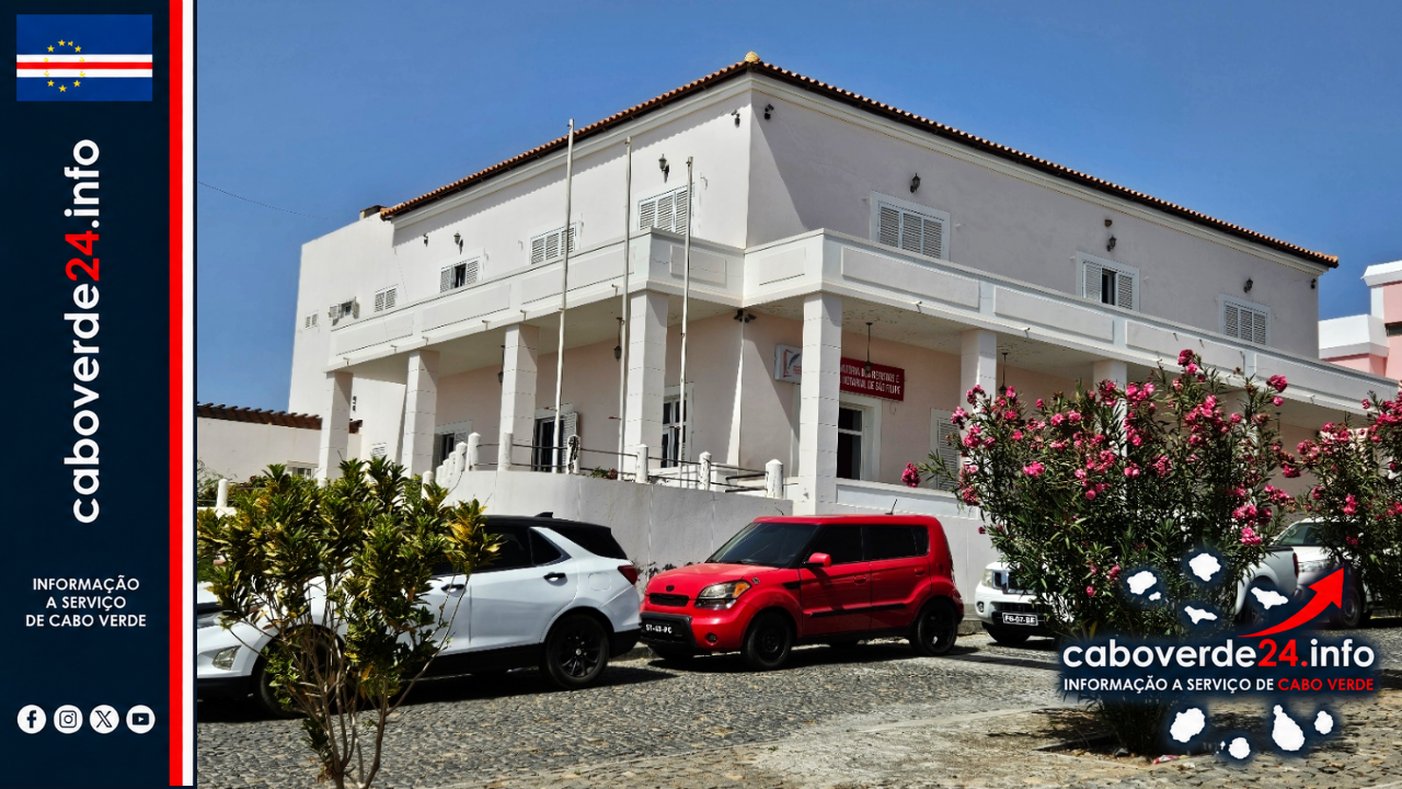 Edifício das Conservatórias e Notário, em São Filipe, em fotografia de arquivo de 25 de fevereiro de 2025.