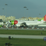 Airbus A320 da TAP no aeroporto de Lisboa, em 2009. Fotografia de arquivo ilustrativa; não documenta o anúncio da privatização.