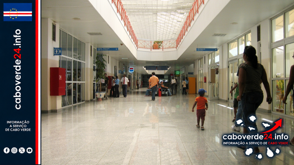 Interior do Aeroporto Internacional Amílcar Cabral, no Sal, em fotografia de arquivo.
