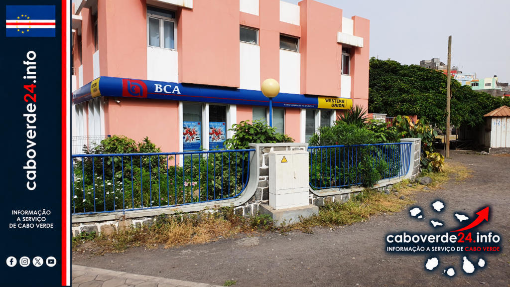 Balcão do Banco Comercial do Atlântico na Ribeira Grande, Santo Antão, fotografado em outubro de 2022. Imagem de arquivo ilustrativa do sistema bancário; não representa as operações de setembro de 2026.