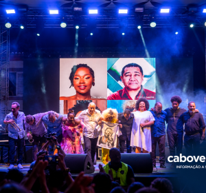 “A música cabo-verdiana ganha destaque este fim de semana em Braga. A Cesária Évora Orchestra sobe ao palco acompanhada por Elida Almeida, Lucibela, Ceuzany e Teófilo Chantre, numa homenagem à artista que levou Cabo Verde aos palcos do mundo.”